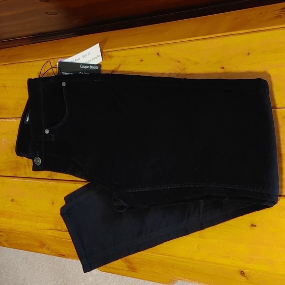 🌻NWT Buffalo David Bitton 4X32 Mid Rise Slim Fit Stretch Black Corduroy P… - Picture 1 of 10